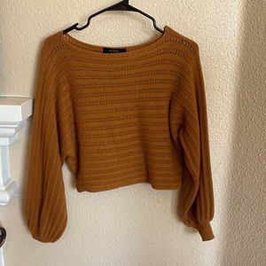 A crop Long sleeve knitted shirt very warm